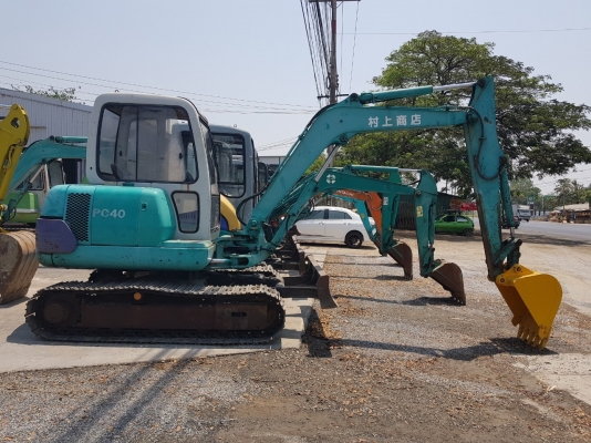 รถขุดKomatsu PC40-7 เก่าญี่ปุ่น  อาร์มยาวพิเศษ