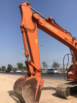 ขายรถขุด HITACHI ZX135US นำเข้าเองจากญี่ปุ่น สภาพสวยพร้อมใช้