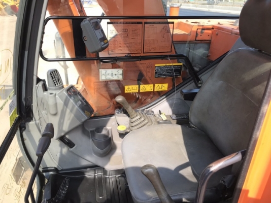 ขายรถขุด HITACHI ZX135US นำเข้าเองจากญี่ปุ่น สภาพสวยพร้อมใช้