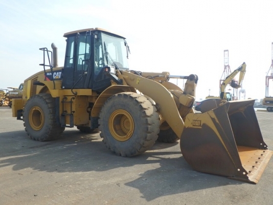 ขายรถตักล้อยาง CAT 962H นำเข้าเองจากญี่ปุ่น สภาพสวยพร้อมใช้ ถึงเร็วๆนี้ครับ