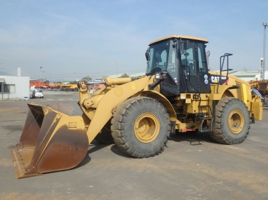 ขายรถตักล้อยาง CAT 962H นำเข้าเองจากญี่ปุ่น สภาพสวยพร้อมใช้ ถึงเร็วๆนี้ครับ