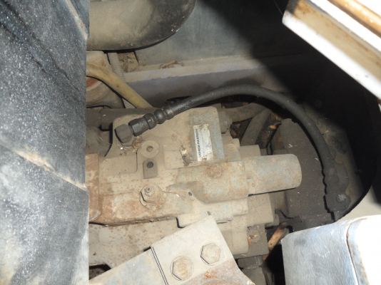 PC75uu-2 KOMATSU (รถนอก นำเข้า ขายถูก)@695,000 รถขุดเก่านอก สถาพดีพร้อมใช้ เพิ่งนำเข้ามายังไม่เคยใช้งานในเมืองไทยเลย เครื่องดีปั้มเเรงพร้อมใช้ บูมอาร์มสวย ช่วงล่างดี เร็วแรง ไม่โหลดพร้อมใช้รถเดิมๆ ขายตามสภาพ เอกสารอินวอยสนใจคลิ๊ก ☎ 081-989-1989 หรั่งครับ