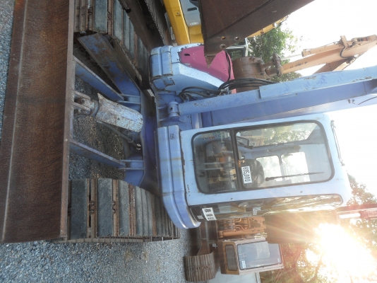 PC75uu-2 KOMATSU (รถนอก นำเข้า ขายถูก)@695,000 รถขุดเก่านอก สถาพดีพร้อมใช้ เพิ่งนำเข้ามายังไม่เคยใช้งานในเมืองไทยเลย เครื่องดีปั้มเเรงพร้อมใช้ บูมอาร์มสวย ช่วงล่างดี เร็วแรง ไม่โหลดพร้อมใช้รถเดิมๆ ขายตามสภาพ เอกสารอินวอยสนใจคลิ๊ก ☎ 081-989-1989 หรั่งครับ