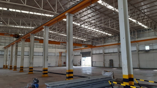 ขายครับ เสารองรับรันเวย์เครนสูง6เมตร มี9ต้น ขนาด300×500มี 9ต้น น้ำหนักประมาณ7ตันครับ โลละ15 บาทครับ ขายครับ เสารองรับรันเวย์เครนสูง6เมตร มี9ต้น ขนาด300×500มี 9ต้น น้ำหนักประมาณ7ตันครับ โลละ15 บาทครับ