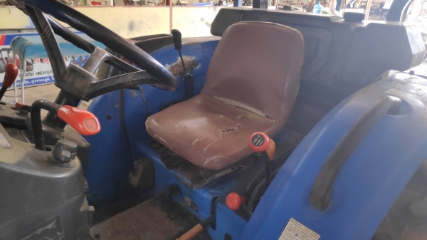 ขายด่วน นิวฮอลแลนด์ 48 แรง พร้อมใบดัน เล่มครบ  275,000