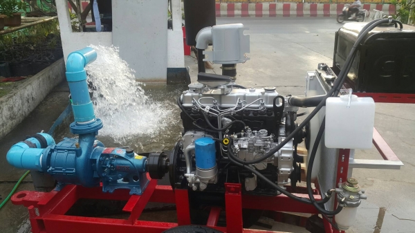 เครื่องสูบนํ้าประกอบใหม่พร้อมใช้งาน