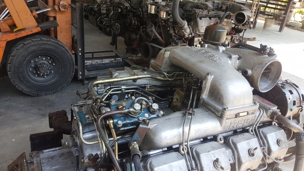 ขายเครื่องยนต์นิสสัน8สูบ Re8พร้อมเกียร์ ขายเครื่องยนต์นิสสัน8สูบ Re8พร้อมเกียร์