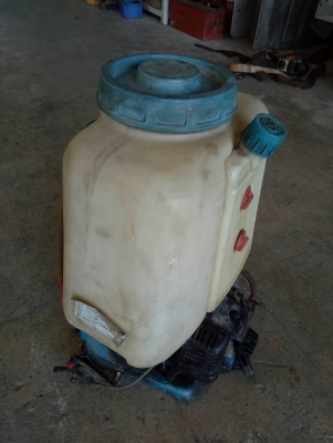เครื่องพ่นยาสะพายหลังเก่าญี่ปุ่น KAWASAKI TF22