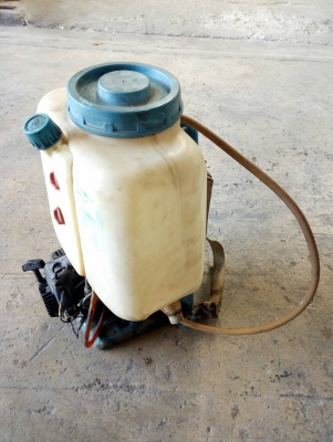 เครื่องพ่นยาสะพายหลังเก่าญี่ปุ่น KAWASAKI TF22
