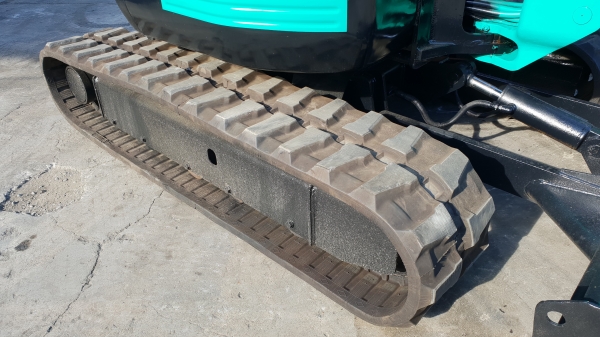 ขาย รถขุด KOBELCO รุ่น SK40SR มือสองญี่ปุ่น แทรกยางใหม่  สลัก บูทเอวแน่น 100\% สวยพร้อมใช้งาน มือถือ 0818753444