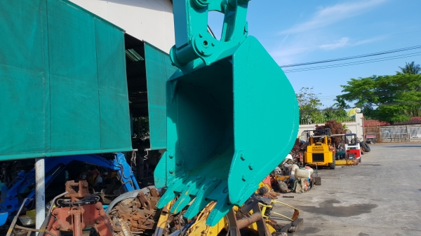ขาย รถขุด KOBELCO รุ่น SK40SR มือสองญี่ปุ่น แทรกยางใหม่  สลัก บูทเอวแน่น 100\% สวยพร้อมใช้งาน มือถือ 0818753444