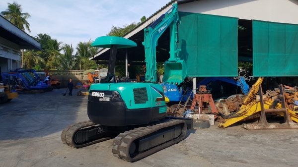 ขาย รถขุด KOBELCO รุ่น SK40SR มือสองญี่ปุ่น แทรกยางใหม่  สลัก บูทเอวแน่น 100\% สวยพร้อมใช้งาน มือถือ 0818753444