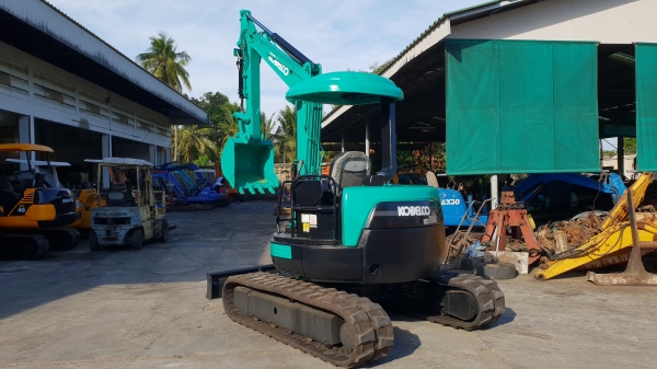ขาย รถขุด KOBELCO รุ่น SK40SR มือสองญี่ปุ่น แทรกยางใหม่  สลัก บูทเอวแน่น 100\% สวยพร้อมใช้งาน มือถือ 0818753444