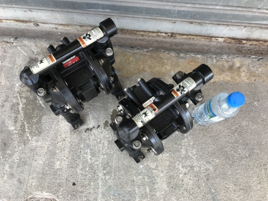 ( เหลือ 1ตัวครับ )ขายปั้มไดอะแฟรม ARO Ingersoll Rand โครงสร้างสแตนเลส ขนาด 4หุน สภาพสวย ดูดแรง พร้อมใช้งาน มี 2ตัวครับ