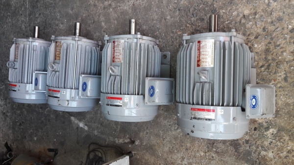 ขาย !! มอเตอร์.มิตซู.ขนาด5แรง380v.รอบ1420.สภาพพร้อมใช้งาน ขาย !! มอเตอร์.มิตซู.ขนาด5แรง380v.รอบ1420.สภาพพร้อมใช้งาน