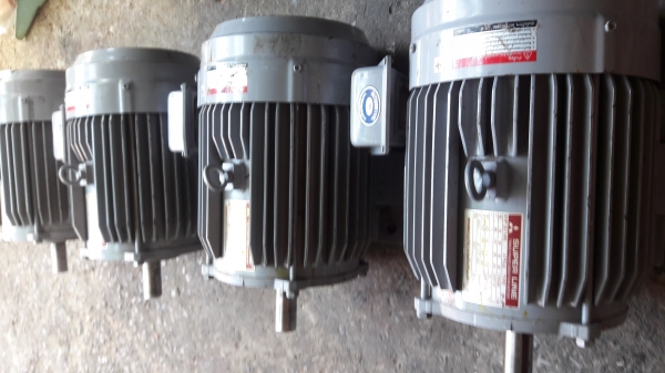 ขาย !! มอเตอร์.มิตซู.ขนาด5แรง380v.รอบ1420.สภาพพร้อมใช้งาน ขาย !! มอเตอร์.มิตซู.ขนาด5แรง380v.รอบ1420.สภาพพร้อมใช้งาน
