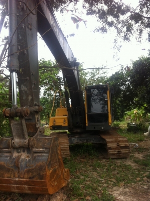 ขาย VOLVO EC 210 รถตามภาพ สภาพพร้อมใช้งานหนัก ราคา 1,500,000 บาท ขาย VOLVO EC 210 รถตามภาพ สภาพพร้อมใช้งานหนัก ราคา 1,500,000 บาท