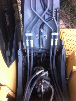 ขาย VOLVO EC 210  รถตามภาพ สภาพพร้อมใช้งานหนัก  ราคา 1,500,000 บาท