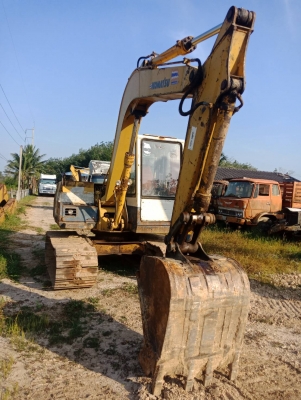 ขายแบคโฮKOMATSU PC60-6 ไฟเต็มเอวแน่นเล่มทะเบียนราคา 400,000