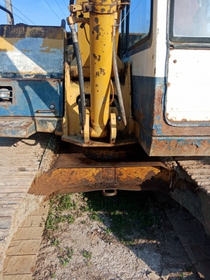 ขายแบคโฮKOMATSU PC60-6 ไฟเต็มเอวแน่นเล่มทะเบียนราคา 400,000 ขายแบคโฮKOMATSU PC60-6 ไฟเต็มเอวแน่นเล่มทะเบียนราคา 400,000