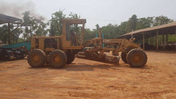 ขายด่วนรถเกรด140G รถสวย พร้อมใช้งาน เอกสาร เล่มทะเบืยน สนใจโทร 098-635-9769