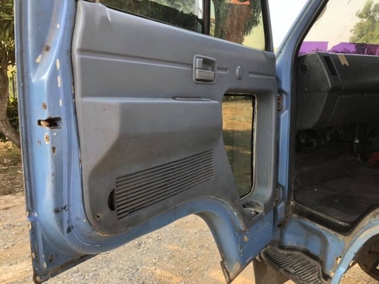 ขายครับ/รถบรรทุก 6ล้อ ISUZU NPR58P 110 แรง ปี 43 ยาว 5 เมตร พร้อมหลังคาโดยสาร ใช้งานได้เลย ⚡️⚡️⚡️ราค