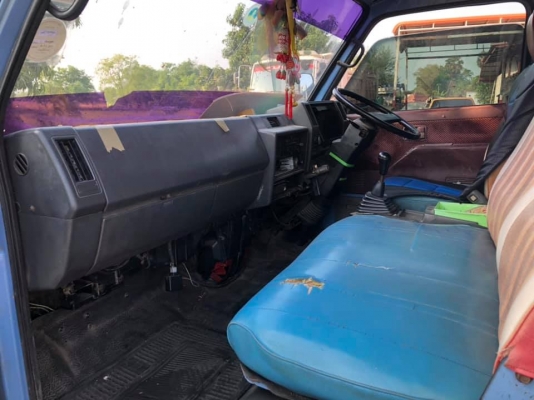 ขายครับ/รถบรรทุก 6ล้อ ISUZU NPR58P 110 แรง ปี 43 ยาว 5 เมตร พร้อมหลังคาโดยสาร ใช้งานได้เลย ⚡️⚡️⚡️ราค