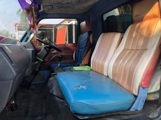 ขายครับ/รถบรรทุก 6ล้อ ISUZU NPR58P 110 แรง ปี 43 ยาว 5 เมตร พร้อมหลังคาโดยสาร ใช้งานได้เลย ⚡️⚡️⚡️ราค