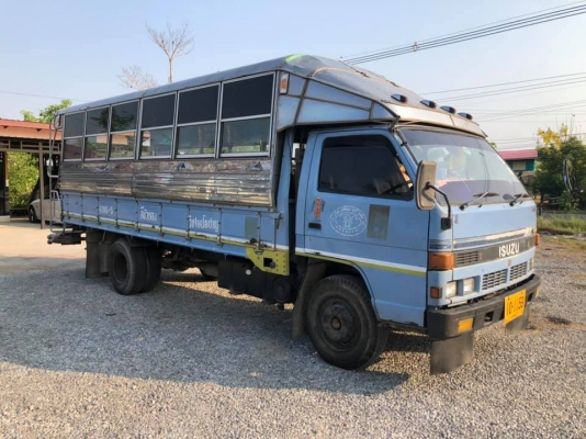 ขายครับ/รถบรรทุก 6ล้อ ISUZU NPR58P 110 แรง ปี 43 ยาว 5 เมตร พร้อมหลังคาโดยสาร ใช้งานได้เลย ⚡️⚡️⚡️ราค