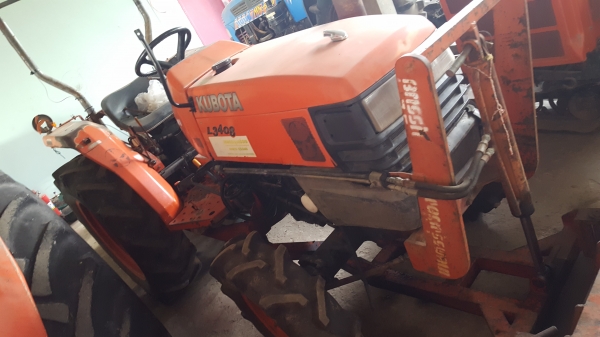 ขายรถไถ L3408พร้อมอุกรณ์ หน้าหลังครับ 132500฿. น่าใช้ ใกล้ฤดูทำนาแล้ว หาอยู่รีบโทรนิดนุง. 0837335338-0636359242