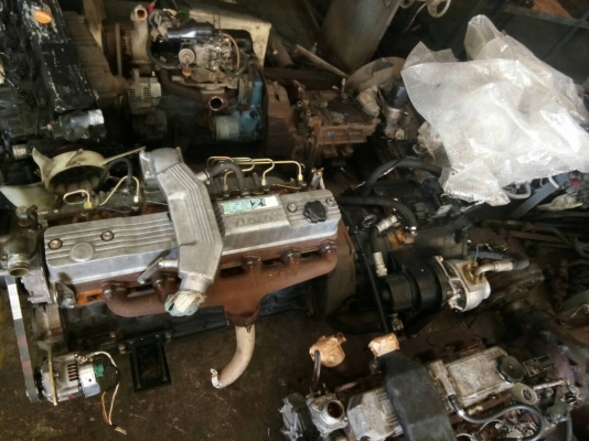 ขายเครื่องยนต์toyota13zครับ