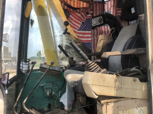 Pc200-5..บูมยาว,สั้น รถใช้งานอยู่ มีเอกสาร Pc200-5..บูมยาว,สั้น รถใช้งานอยู่ มีเอกสาร