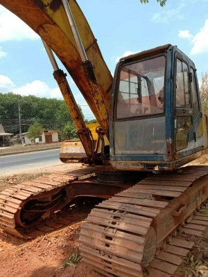 ขายแบคโฮKOBELCO SK200-/// ไม่มีเอกสารไม่มีระบบไฟราคา 400,000