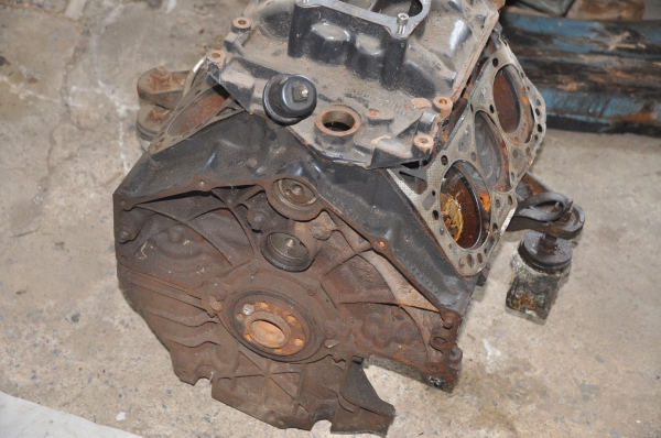 เครื่องเรือ volvo penta 4.3 GM สภาพตามรูปเลยครับ