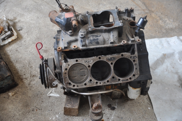 เครื่องเรือ volvo penta 4.3 GM สภาพตามรูปเลยครับ