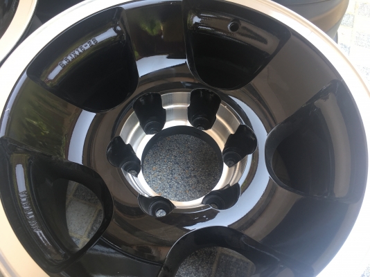 ล้อออฟโรด 4X4 ล้อออฟโรด 4X4