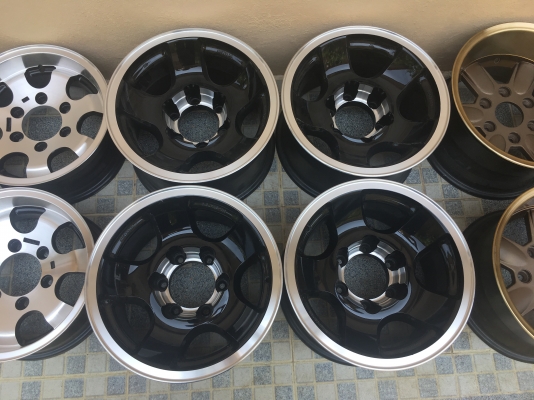 ล้อออฟโรด 4X4 ล้อออฟโรด 4X4