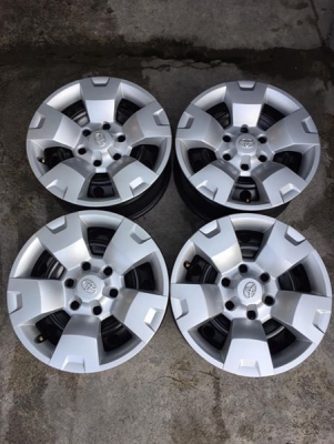 ล้อกะทะรีโว่ ขอบ17 ถอดป้ายแดง+ฝาครอบ  ชุด3200บ.โทร.0879050181.ส่งได้ทั่วไทย