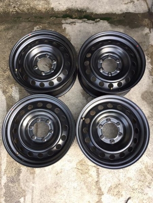 ล้อกะทะรีโว่ ขอบ17 ถอดป้ายแดง+ฝาครอบ  ชุด3200บ.โทร.0879050181.ส่งได้ทั่วไทย