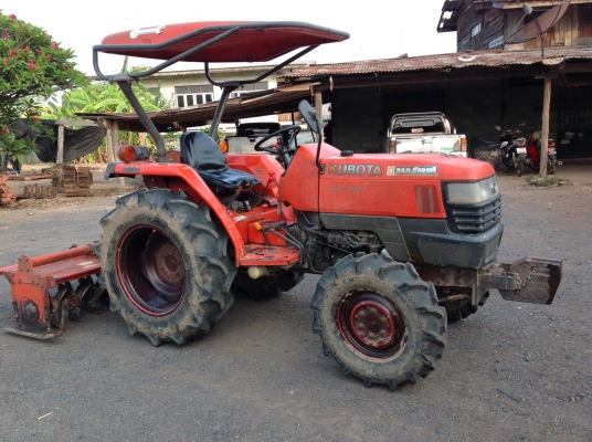 ขายL3408DT 4WDอุปกรณ์2ชิ้น/มีโรตารี่กับผาน6 ราคา145000บ.เน้นโทร0819711186 0994437783