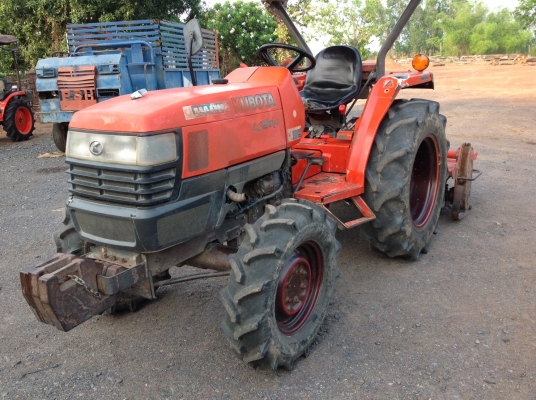 ขายL3408DT 4WDอุปกรณ์2ชิ้น/มีโรตารี่กับผาน6 ราคา145000บ.เน้นโทร0819711186 0994437783