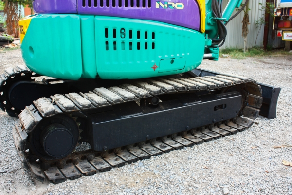 ขายรถแม็กโคร KOMATSU PC30MR-1 สนใจติดต่อ 086-324-1992 086-775-7900