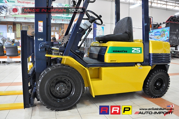 ขายรถโฟล์คลิฟท์มือสอง KOMATSU รุ่น FD25HW-11-470418 นำเข้าจากประเทศญี่ปุ่น 100\% ไม่เคยใช้งานในไทย ขายรถโฟล์คลิฟท์มือสอง KOMATSU รุ่น FD25HW-11-470418 นำเข้าจากประเทศญี่ปุ่น 100\% ไม่เคยใช้งานในไทย