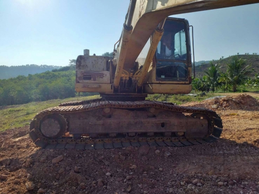 ขายรถแบคโฮ KOMATSU PC200-7 เอกสารชุดจดทะเบียน ราคา 950000 ขายรถแบคโฮ KOMATSU PC200-7 เอกสารชุดจดทะเบียน ราคา 950000