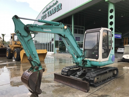 KOMATSU PC40-7 สภาพงาม นำเข้าตรงจากญี่ปุ่น