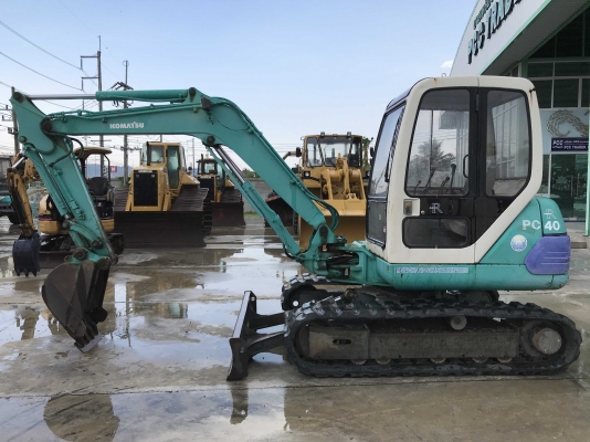 KOMATSU PC40-7 สภาพงาม นำเข้าตรงจากญี่ปุ่น KOMATSU PC40-7 สภาพงาม นำเข้าตรงจากญี่ปุ่น