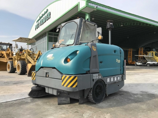 รถกวาดถนน TENNANT รุ่น S30 นำเข้าตรงจากญี่ปุ่น สวย น่าใช้ ไม่แพง