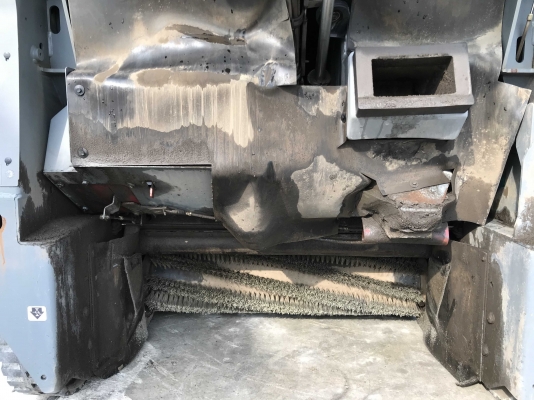 รถกวาดถนน TENNANT รุ่น S30 นำเข้าตรงจากญี่ปุ่น สวย น่าใช้ ไม่แพง