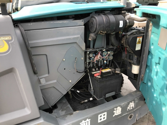 รถกวาดถนน TENNANT รุ่น S30 นำเข้าตรงจากญี่ปุ่น สวย น่าใช้ ไม่แพง