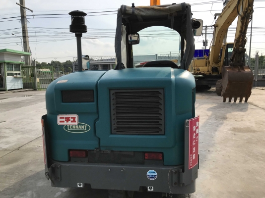 รถกวาดถนน TENNANT รุ่น S30 นำเข้าตรงจากญี่ปุ่น สวย น่าใช้ ไม่แพง